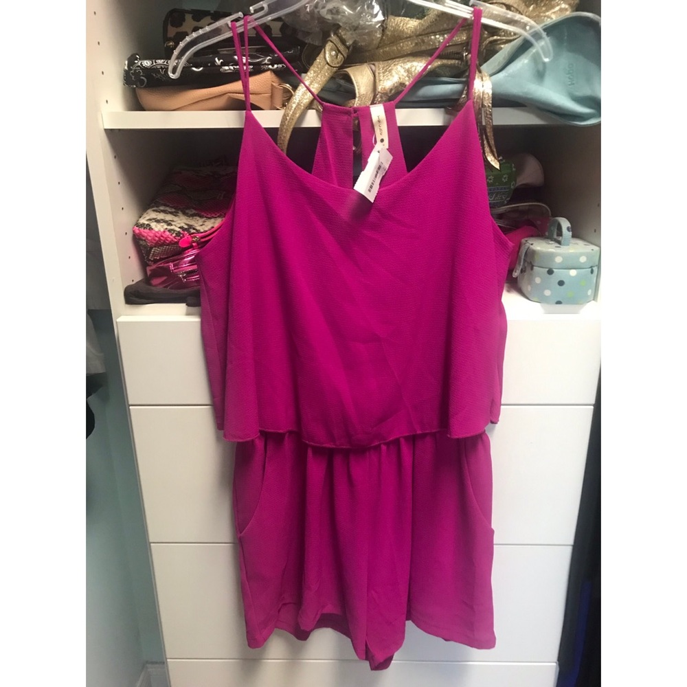 NWT-Dottie Couture Magenta Layered Romper, size L